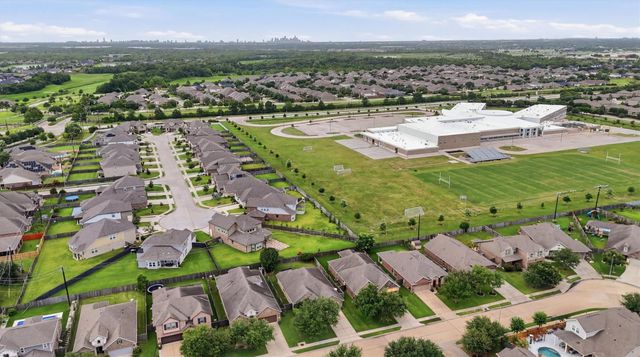 1911 Cedar Ridge Lane, Pearland, TX 77089