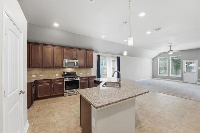 1911 Cedar Ridge Lane, Pearland, TX 77089