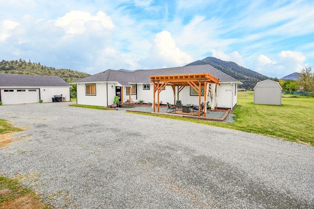 2315 NE Foothill Boulevard, Grants Pass, OR 97526