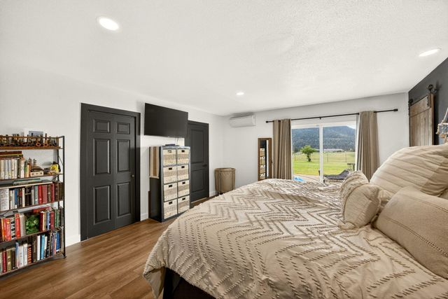 2315 NE Foothill Boulevard, Grants Pass, OR 97526