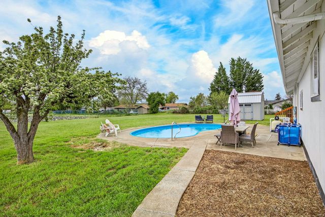 2315 NE Foothill Boulevard, Grants Pass, OR 97526