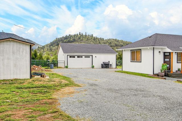 2315 NE Foothill Boulevard, Grants Pass, OR 97526