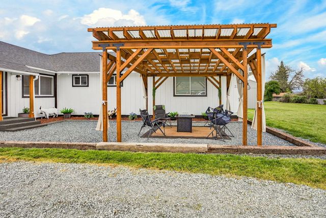 2315 NE Foothill Boulevard, Grants Pass, OR 97526