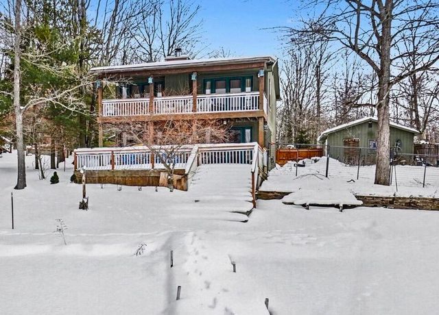 275 Negaunee Lake Drive, Evart, MI 49631