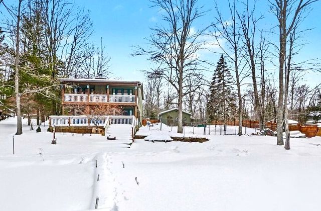 275 Negaunee Lake Drive, Evart, MI 49631
