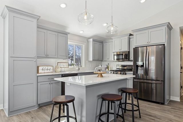 6062 Fuller Circle, Wyoming, MN 55092