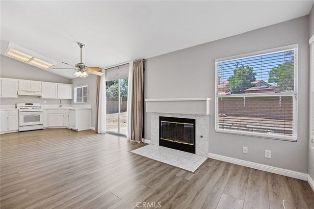 830 E Avenue K4, Lancaster, CA 93535