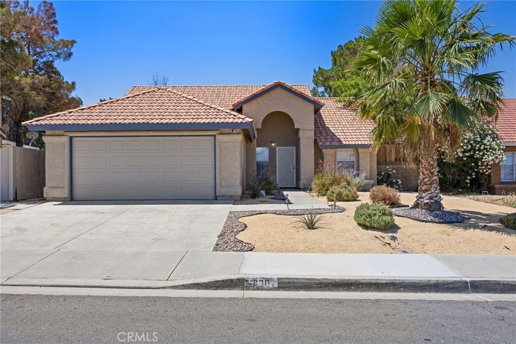 Image 16 of property listing at 830 E Avenue K4, Lancaster, CA 93535
