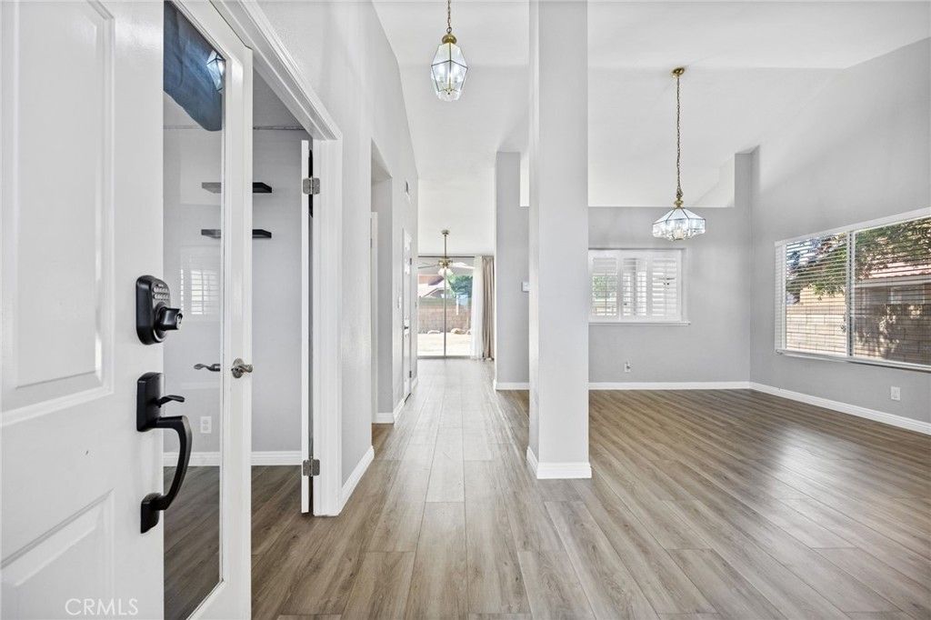 Image 33 of property listing at 830 E Avenue K4, Lancaster, CA 93535
