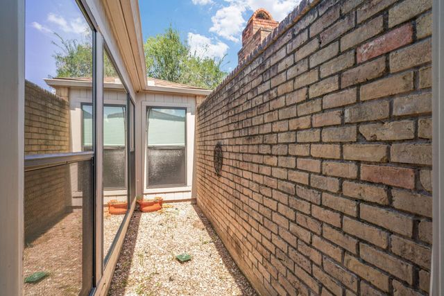 7123 Rio Blanco Drive, Houston, TX 77083