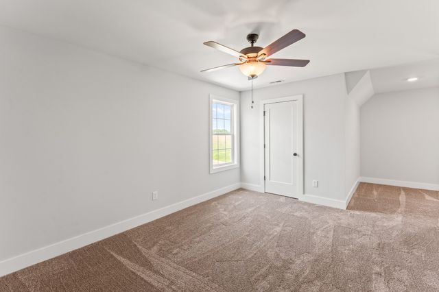 95 Lookout Dr, Winchester, TN 37398