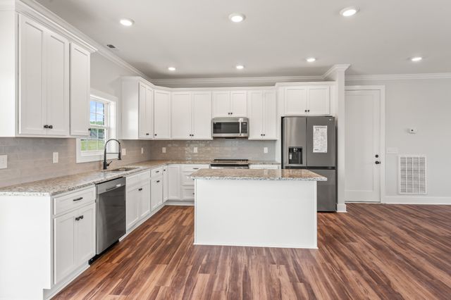 95 Lookout Dr, Winchester, TN 37398