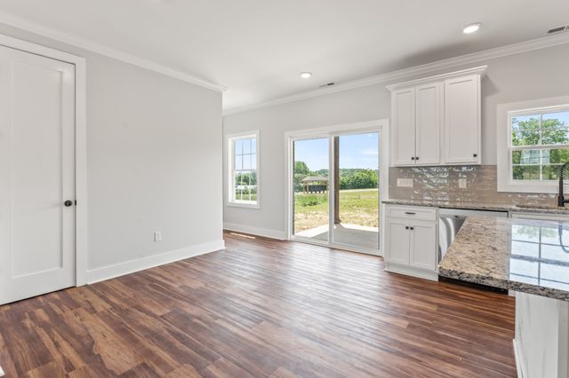 95 Lookout Dr, Winchester, TN 37398