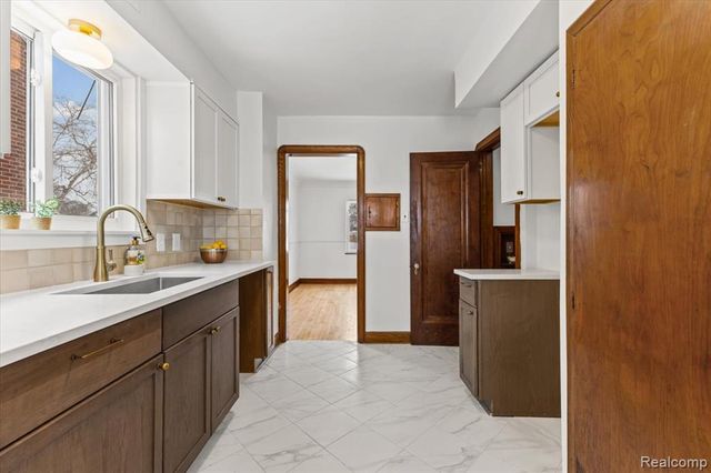 12125 E Outer Drive, Detroit, MI 48224