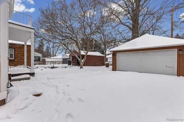 12125 E Outer Drive, Detroit, MI 48224