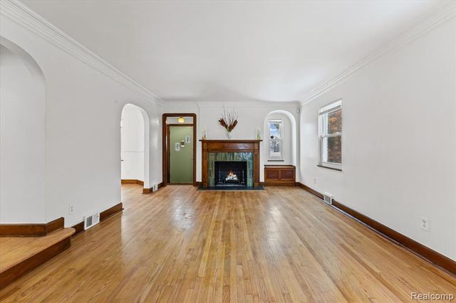 12125 E Outer Drive, Detroit, MI 48224