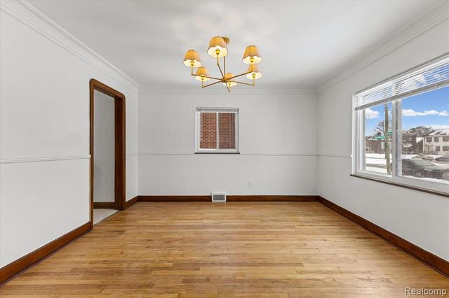 12125 E Outer Drive, Detroit, MI 48224