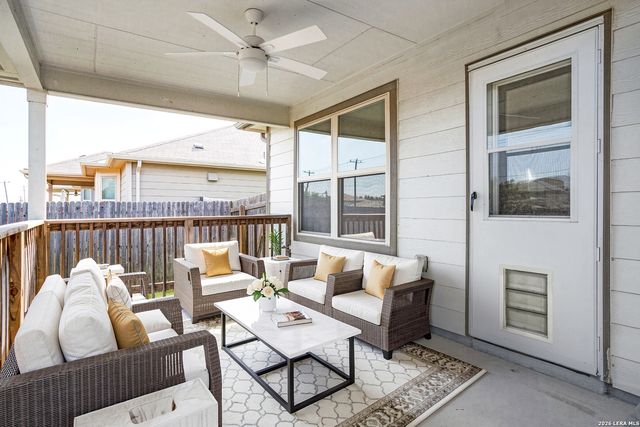 6818 Dashmoor Crk, San Antonio, TX 78244