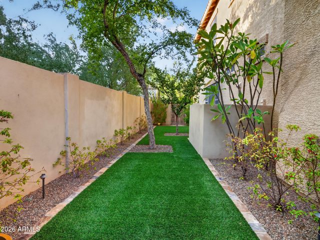 2539 W CAVALRY Drive, Phoenix, AZ 85086