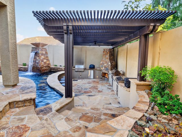 2539 W CAVALRY Drive, Phoenix, AZ 85086