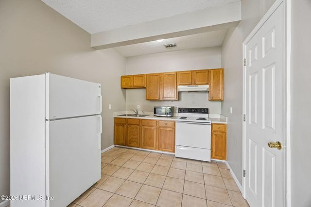 2737 VERNON Terrace 7, Jacksonville, FL 32205