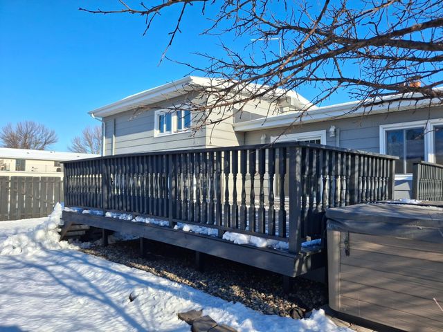 403 3rd Avenue NW, Dilworth, MN 56529