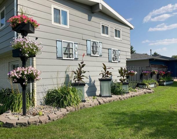 403 3rd Avenue NW, Dilworth, MN 56529