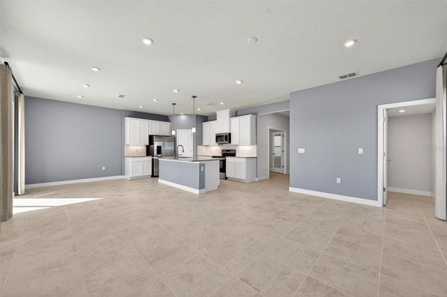 6408 DOMIZIO DRIVE, Winter Haven, FL 33884