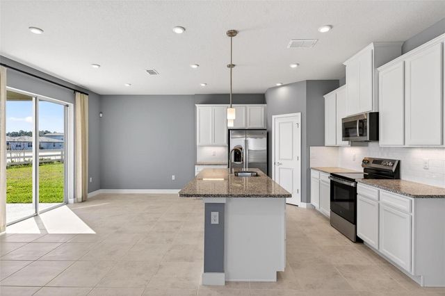 6408 DOMIZIO DRIVE, Winter Haven, FL 33884