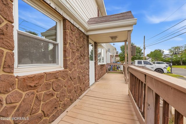 25 Collins Avenue, Port Monmouth, NJ 07758