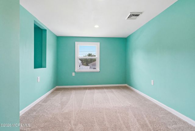 25 Collins Avenue, Port Monmouth, NJ 07758