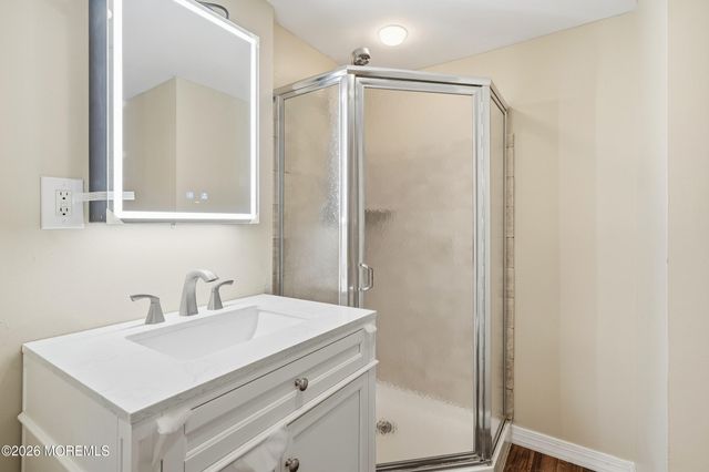 25 Collins Avenue, Port Monmouth, NJ 07758