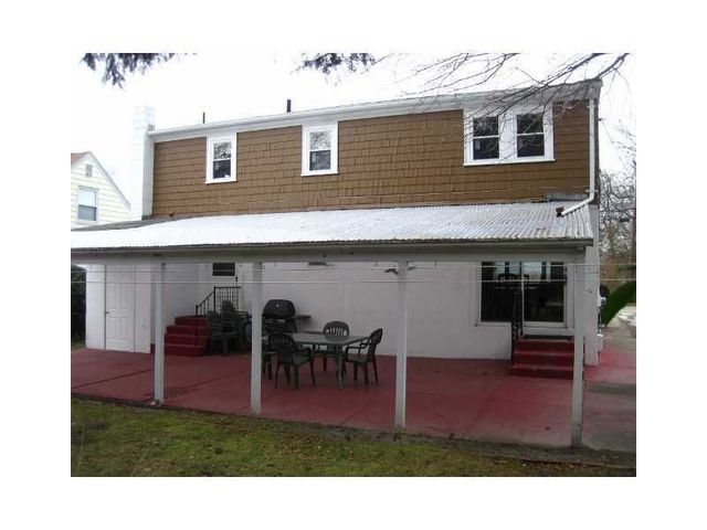 35 Treasure Road, Narragansett, RI 02882