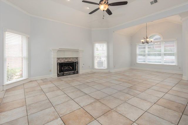 566 GREEN OAKS LN, Collierville, TN 38017