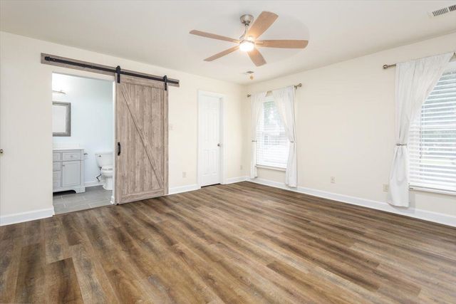 566 GREEN OAKS LN, Collierville, TN 38017