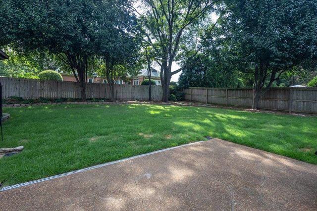 566 GREEN OAKS LN, Collierville, TN 38017