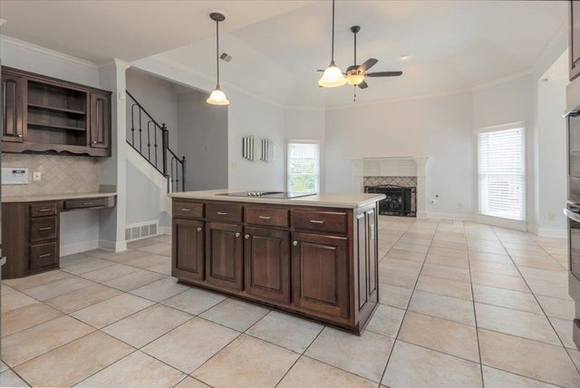 566 GREEN OAKS LN, Collierville, TN 38017