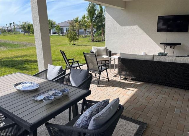 12181 Eucalyptus WAY, Naples, FL 34120