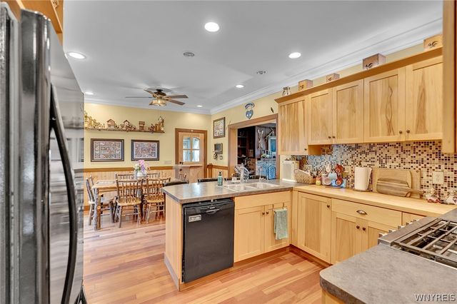 26 Reserve Road, West Seneca, NY 14224