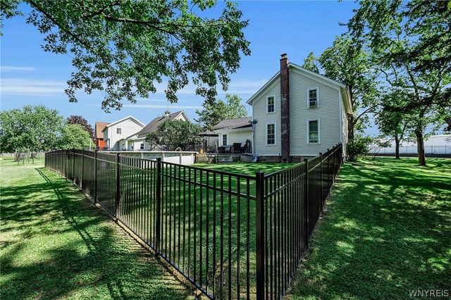 26 Reserve Road, West Seneca, NY 14224