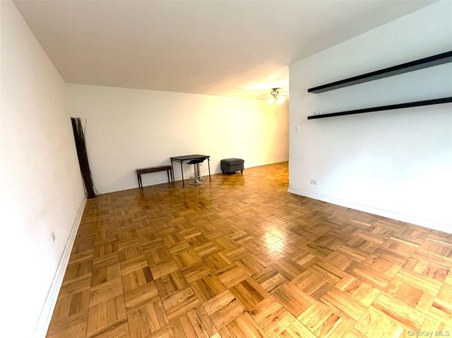 91-08 32 Avenue E107, East Elmhurst, NY 11369