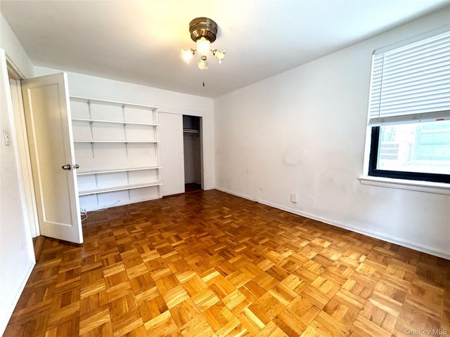 91-08 32 Avenue E107, East Elmhurst, NY 11369