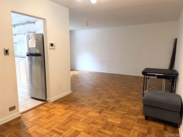 91-08 32 Avenue E107, East Elmhurst, NY 11369