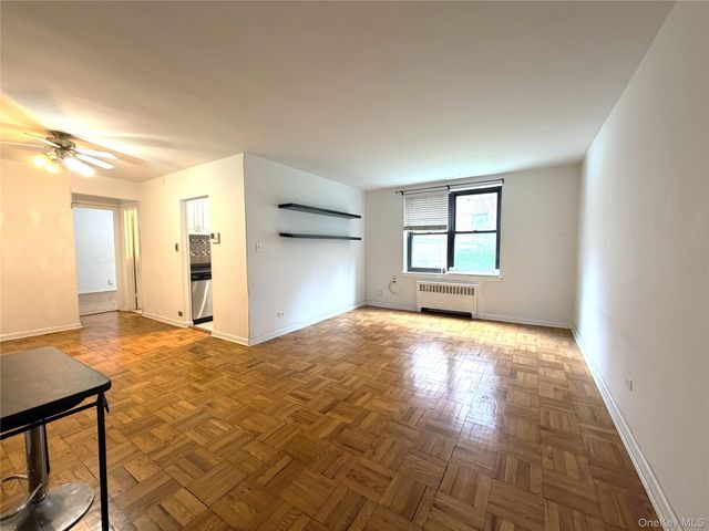 91-08 32 Avenue E107, East Elmhurst, NY 11369