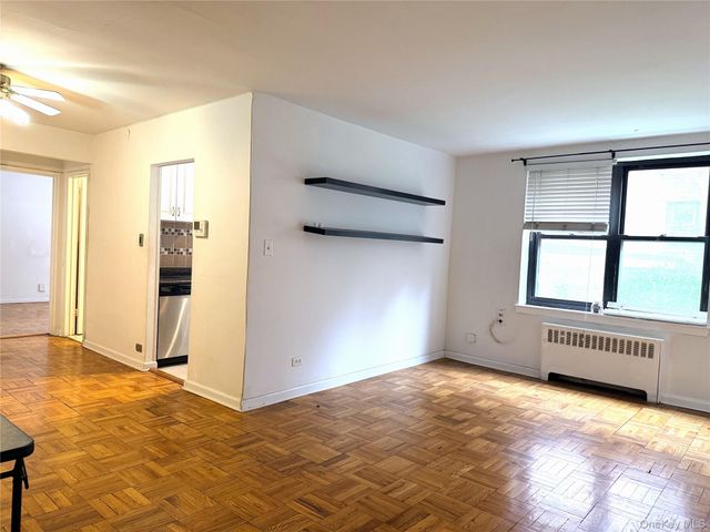 91-08 32 Avenue E107, East Elmhurst, NY 11369