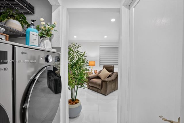 2050 SW 122nd Avenue 21, Miami, FL 33175
