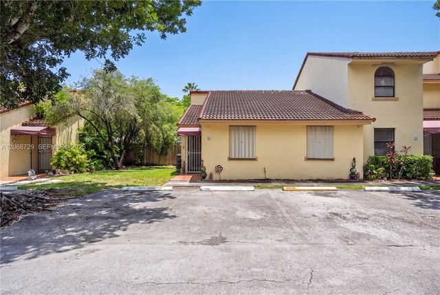 2050 SW 122nd Avenue 21, Miami, FL 33175
