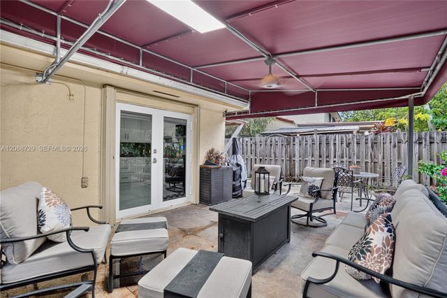 2050 SW 122nd Avenue 21, Miami, FL 33175