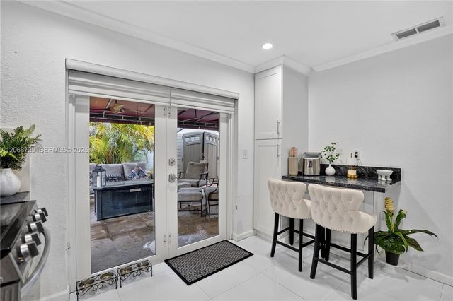 2050 SW 122nd Avenue 21, Miami, FL 33175