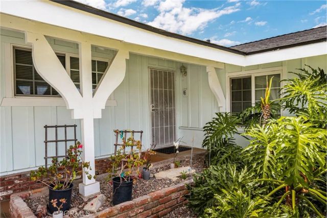 2608 W Palais, Anaheim, CA 92804
